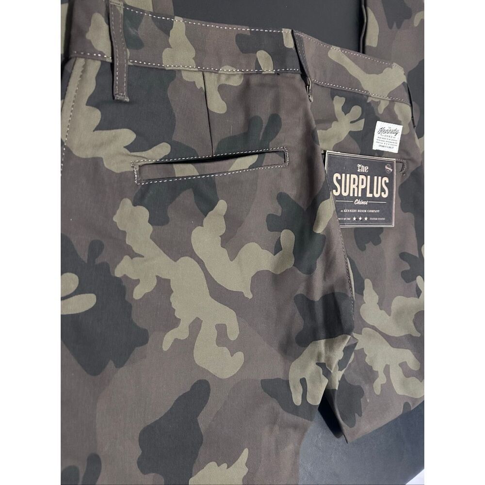 Men's Camouflage Chino Pants - Green Camo - Picture 8 of 13